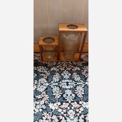 گلدان شیشه و چوبی برای بامبو