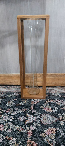 تولیدی گلدان شیشه ای چوبی